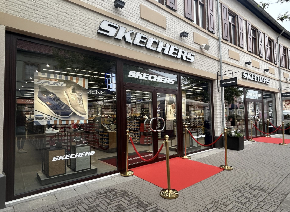 SKECHERS heropent winkel in Designer Outlet Roermond