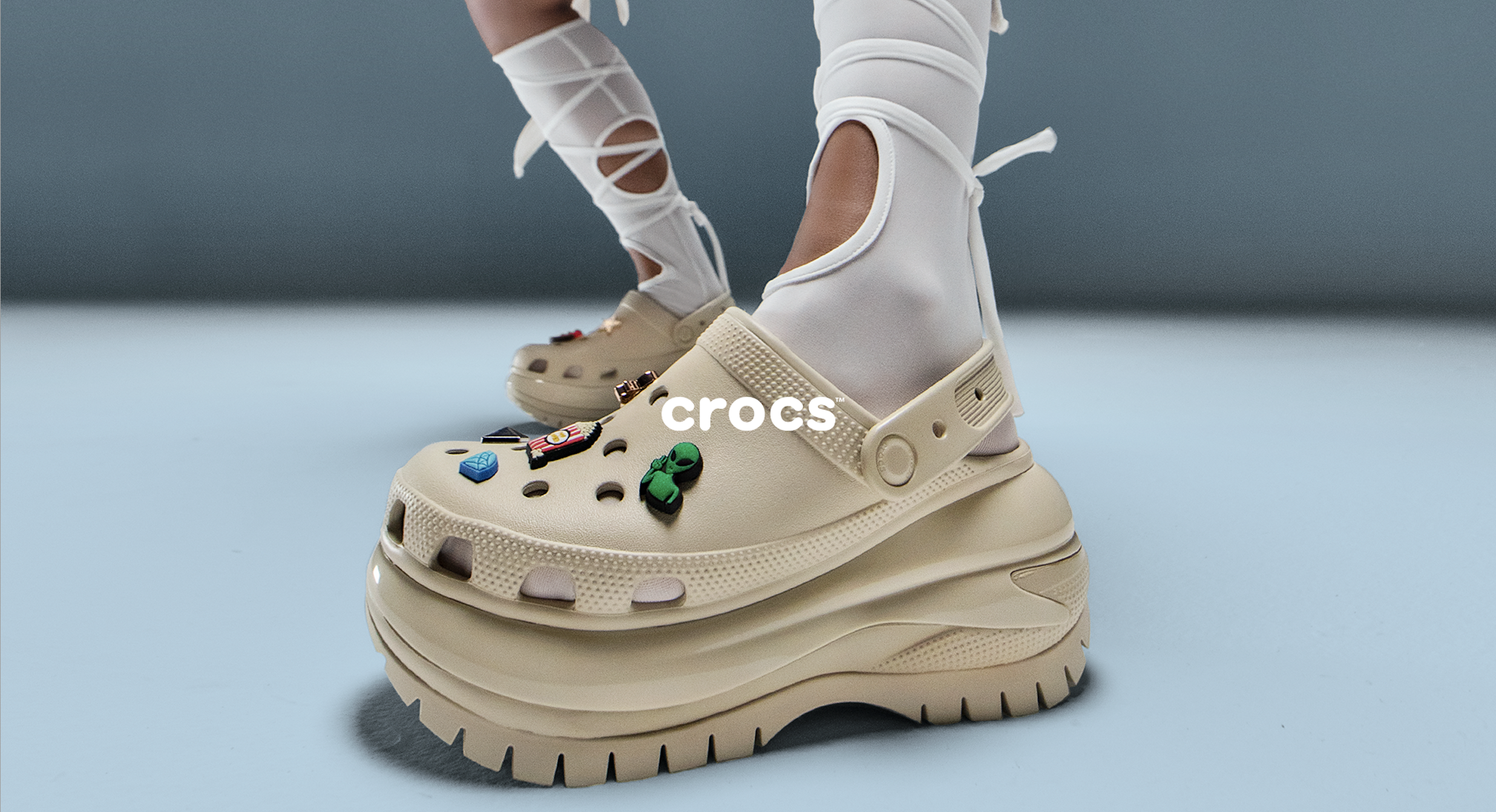 Crocs combineert dans en TikTok-talent in nieuwe campagne