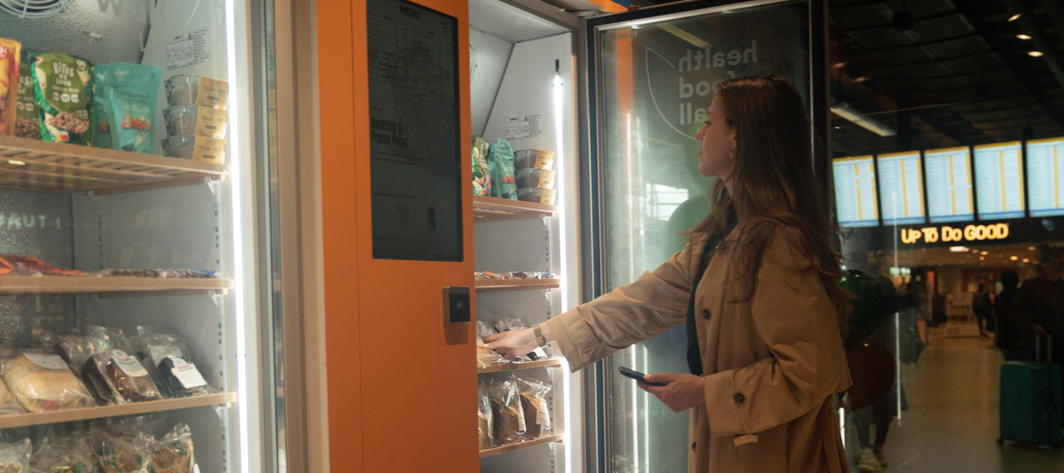Health Food Wall breidt aanbod op Schiphol uit met self-service automaten