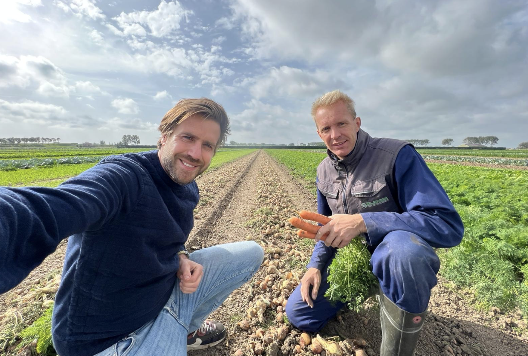 No Waste Army helpt boer Cornelis met wortels die niet voldoen aan schoonheidsideaal