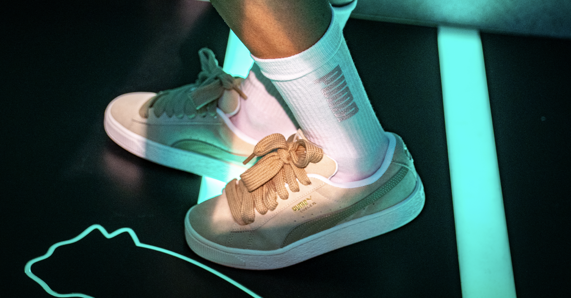 Megawatt maakt glow-in-the-dark sokken voor PUMA