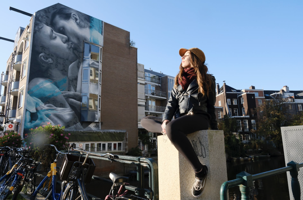 JDL street art vraagt aandacht voor vrijheid homoseksuele liefde