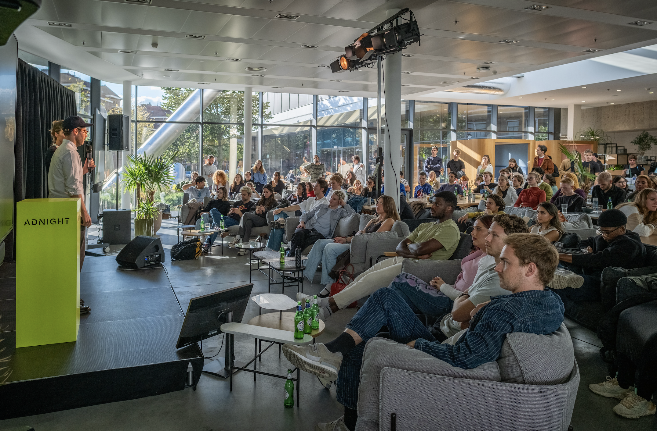 Deze veertig bureaus openen hun deuren tijdens ADNIGHT 2025