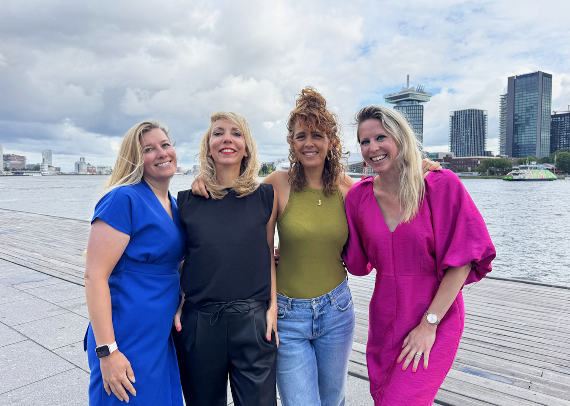 Nieuwe reclamecollectief Fems on Fire doorbreekt taboe op perimenopauze
