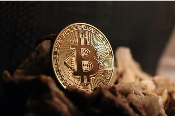De opkomst van crypto – Hoe Bitcoin de financiële wereld op zijn kop zet