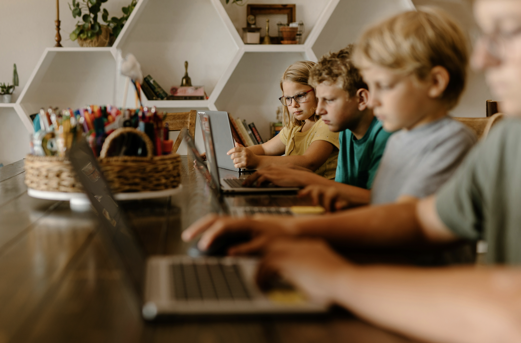 Nieuw schooljaar begint met positievere houding tegenover AI
