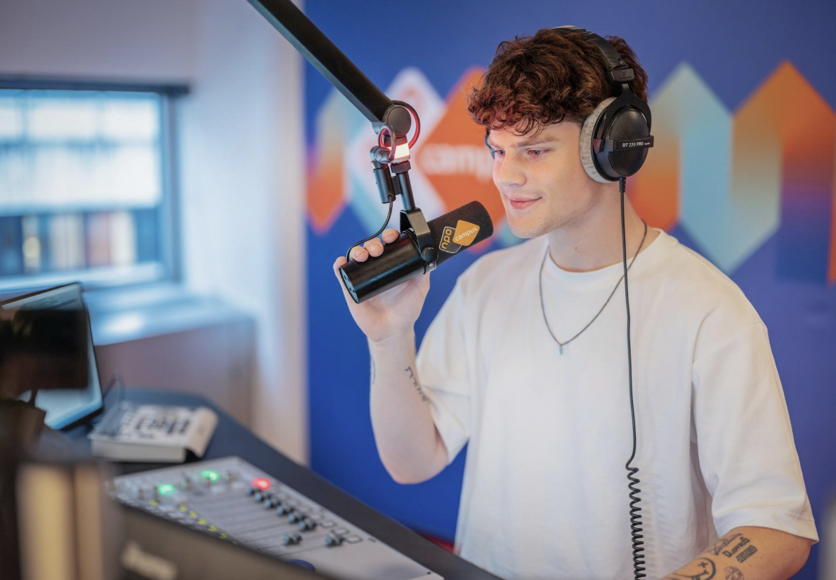 Radiotalenten NPO Campus doen live verslag van introductieweek