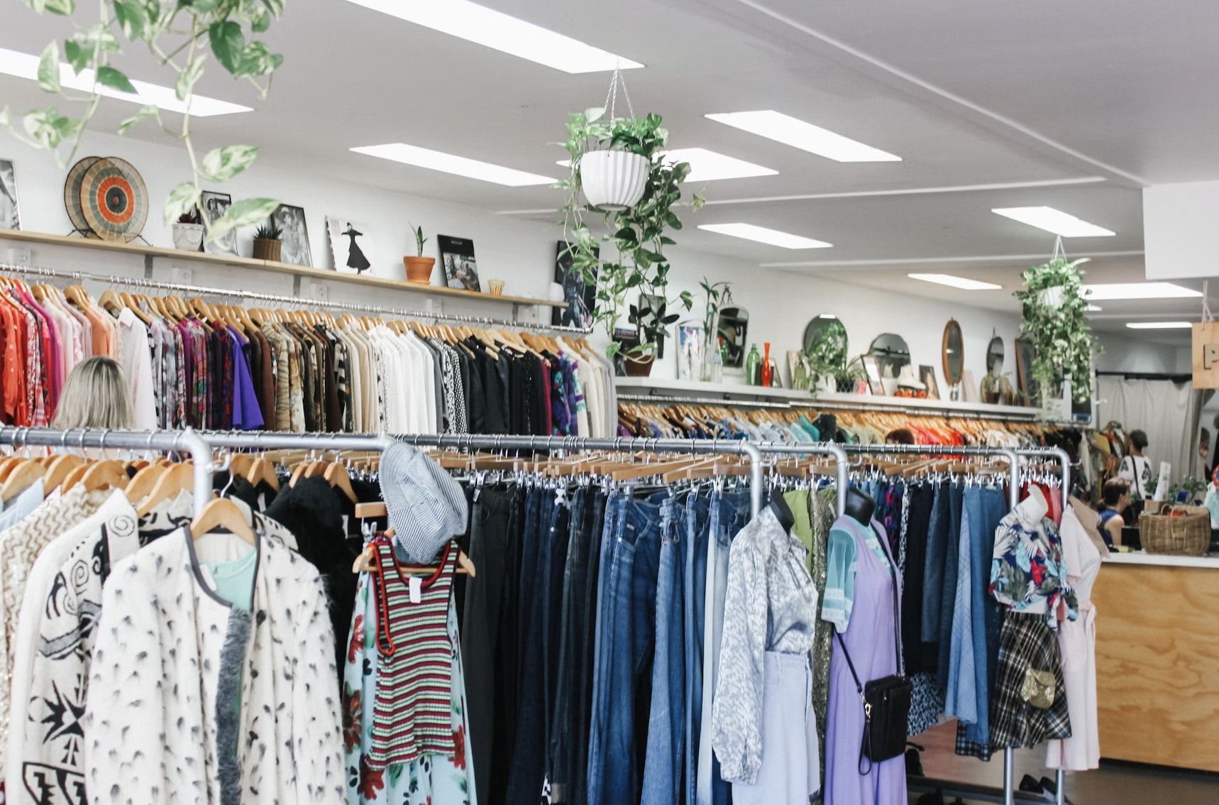 Vintage verovert nu ook de winkelstraat