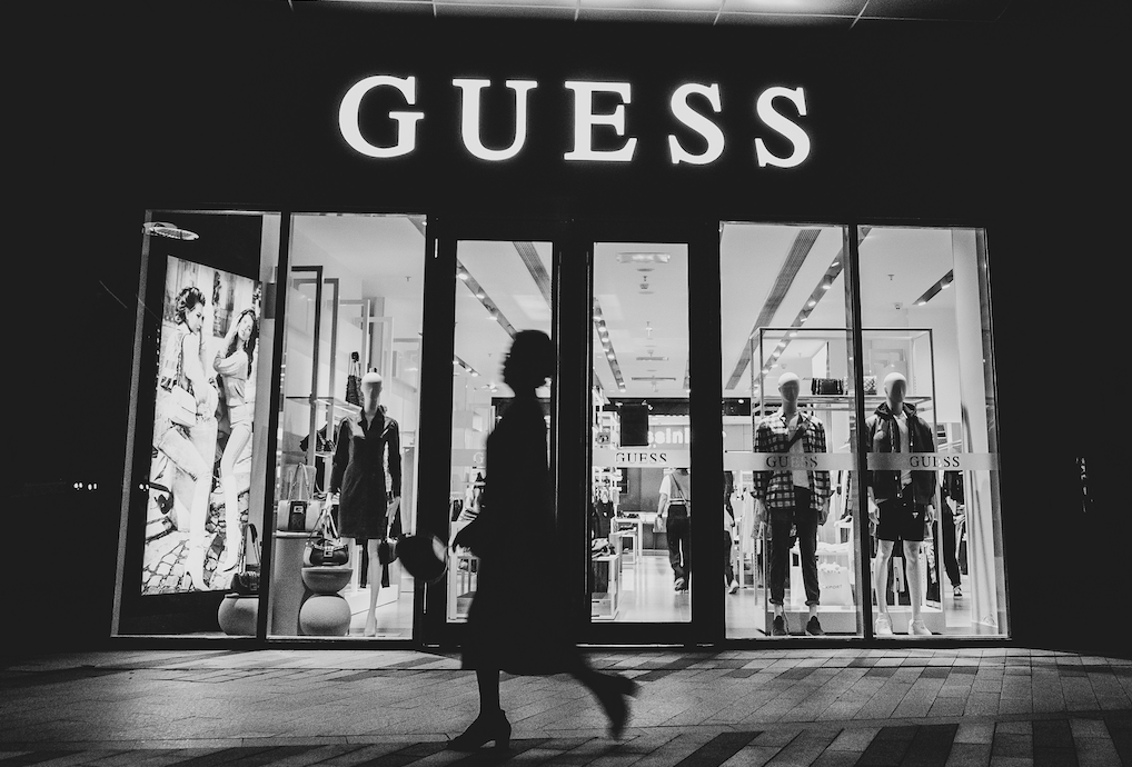 Modemerk Guess van de beurs na overname van 1,4 miljard dollar