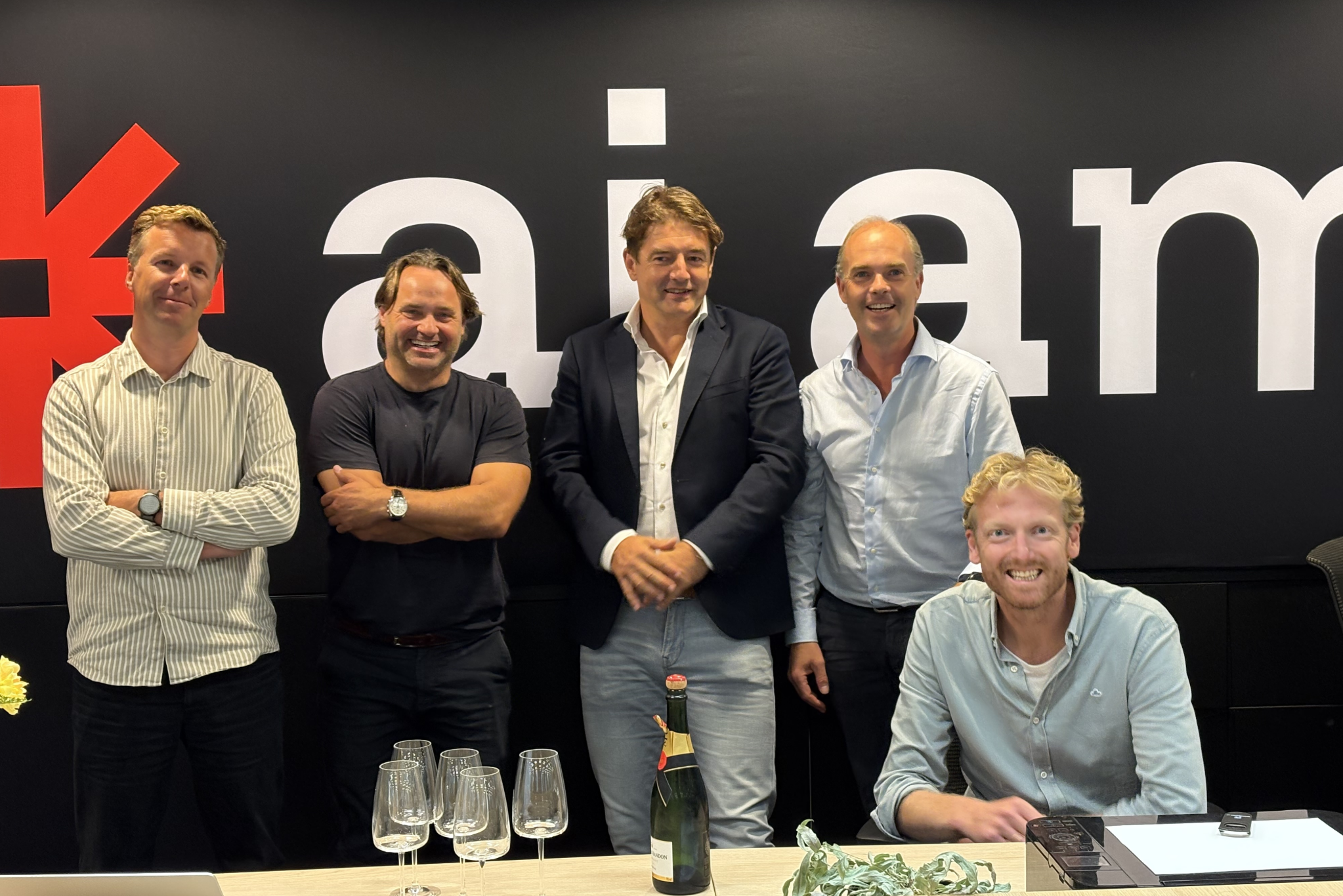 AI AM verdubbelt in grootte dankzij samenwerking met Enter Workspace