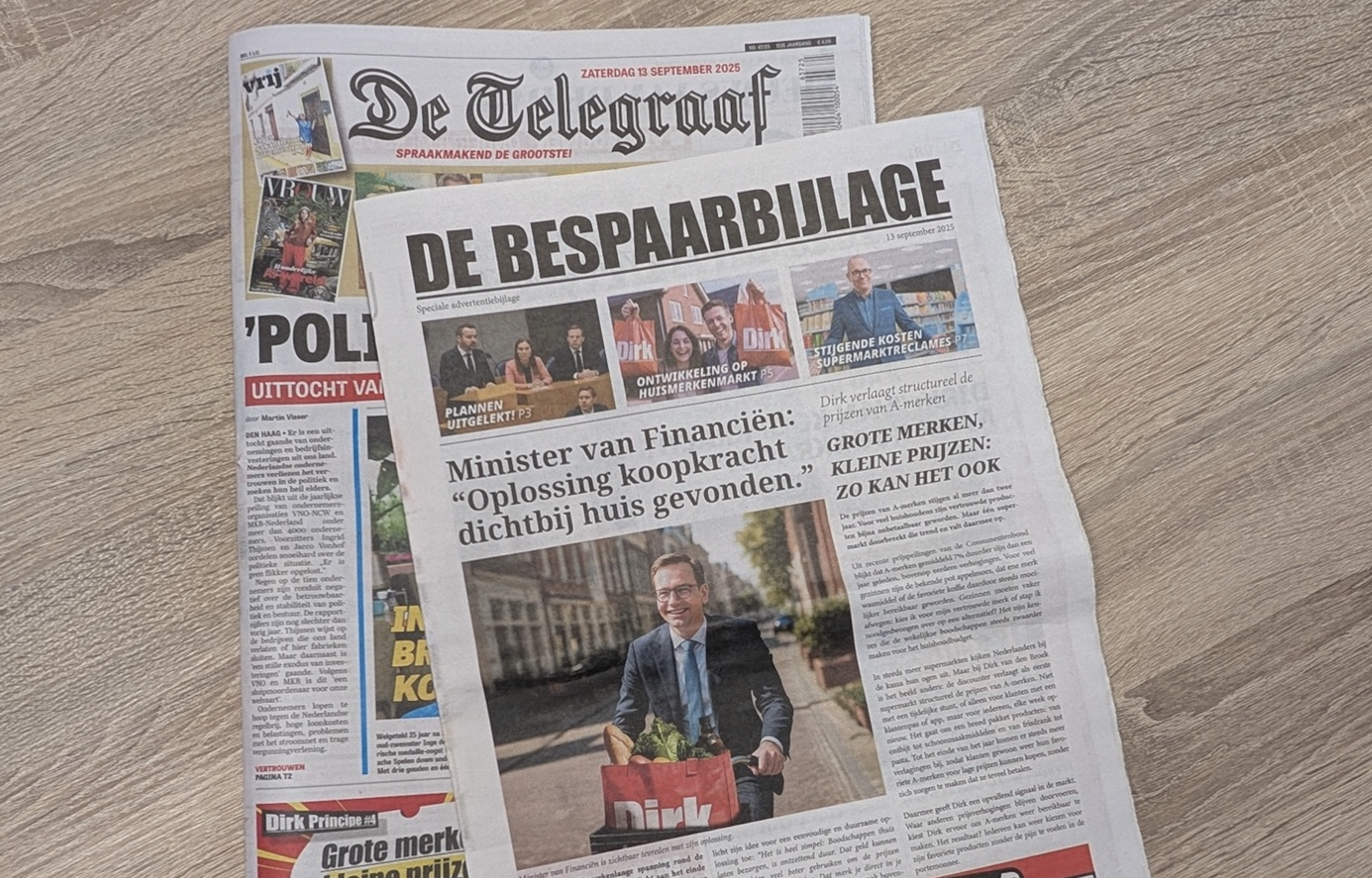 Bespaarbijlage van Dirk met acht pagina's dik in De Telegraaf