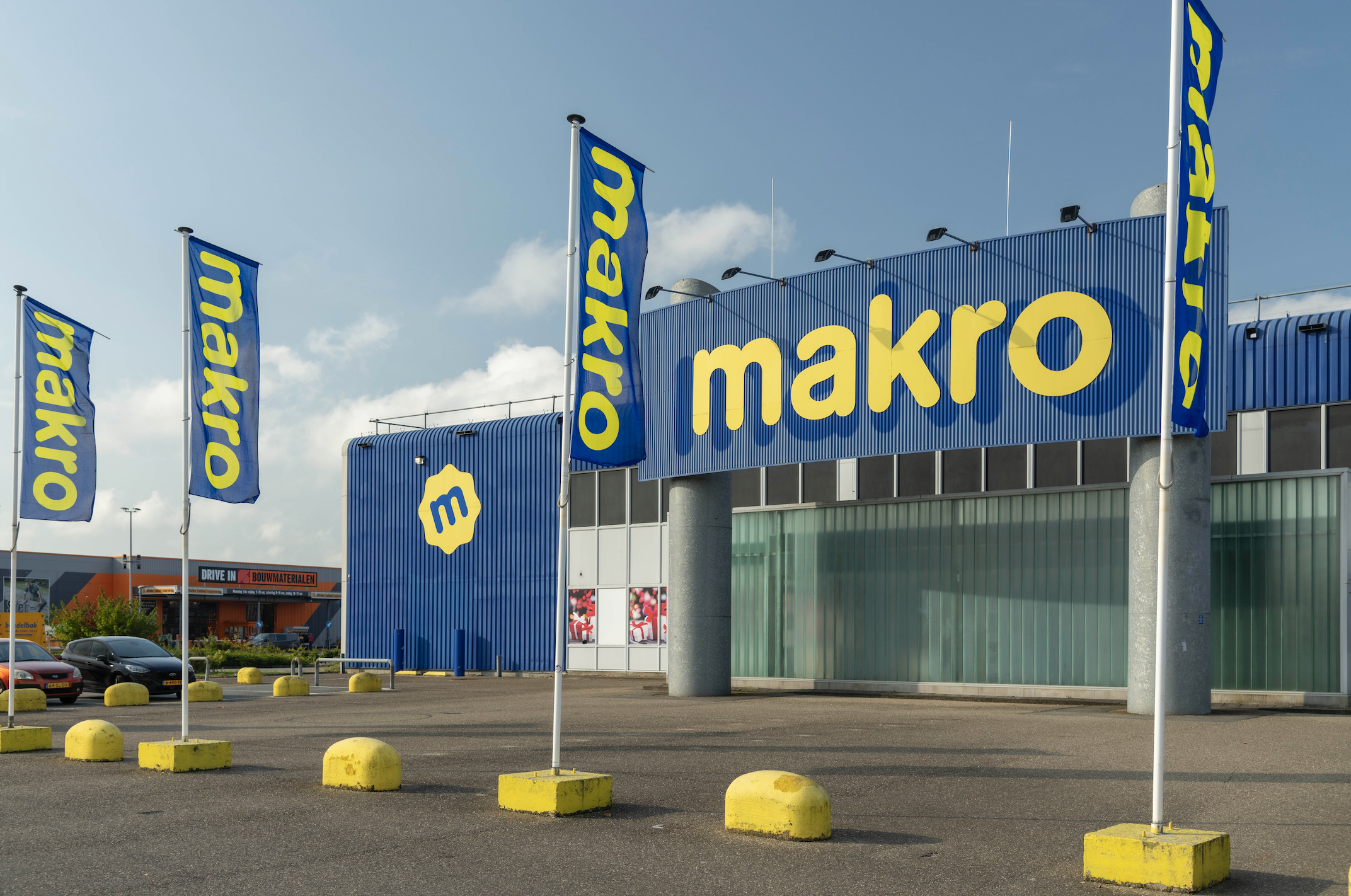 Groothandel Makro kiest na pitch voor Initiative en Yune