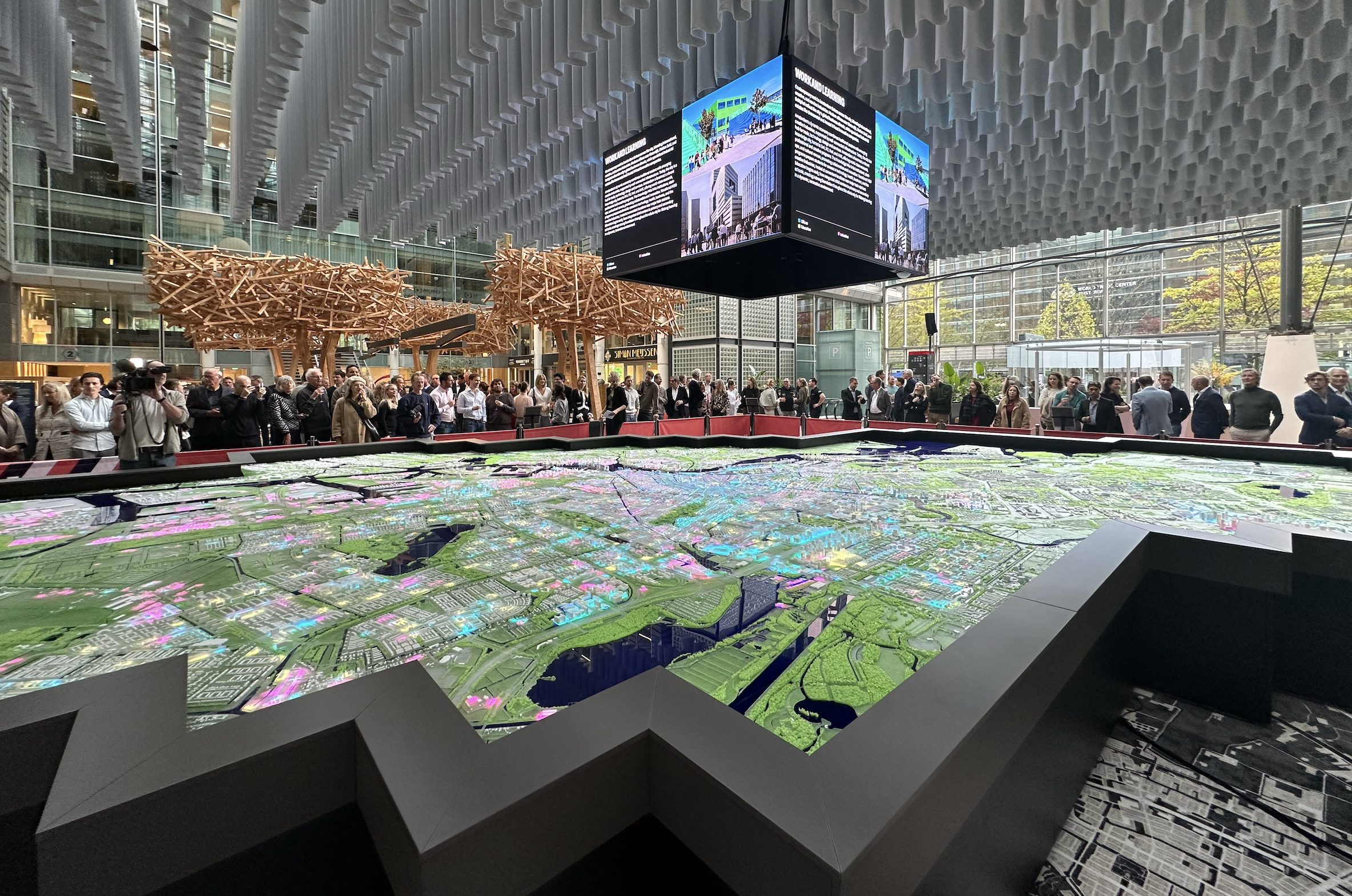 Capitola bouwt mega maquette van Amsterdam in WTC