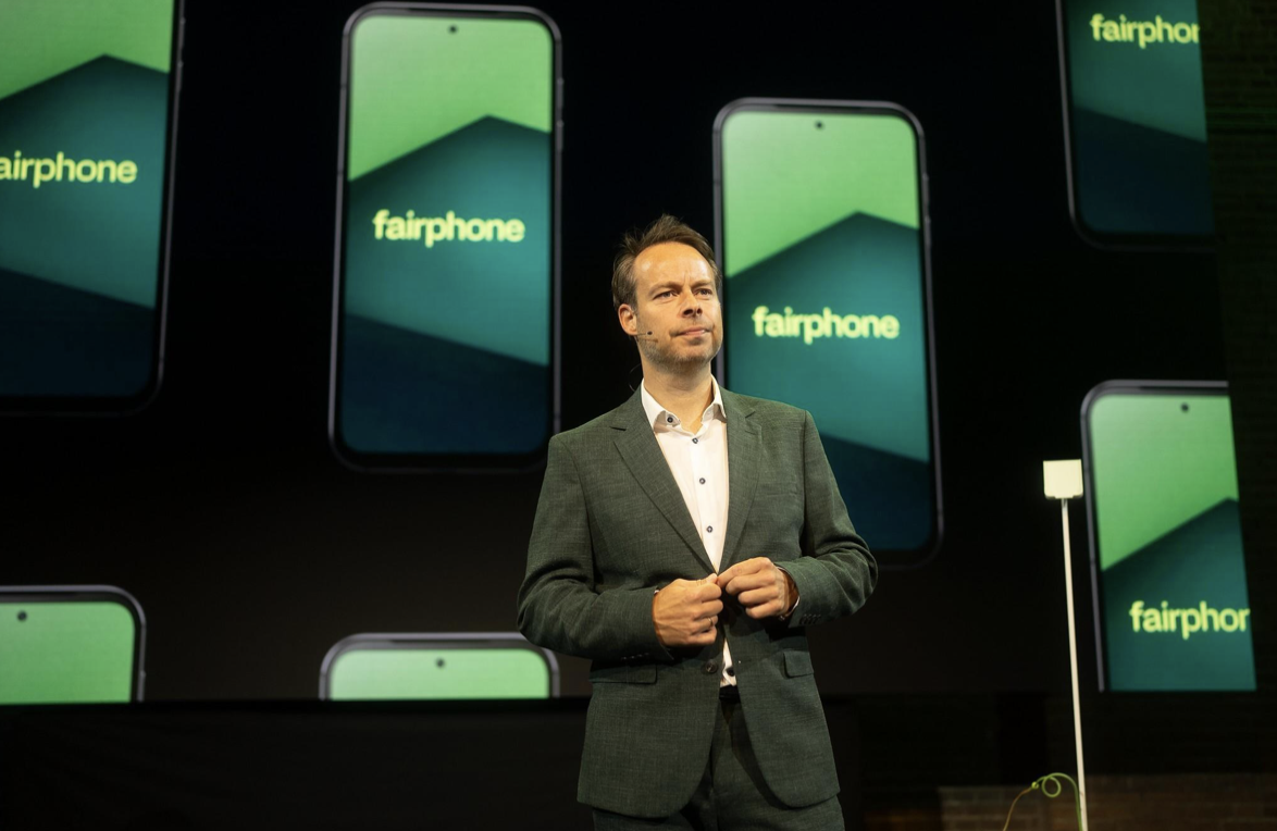 Fairphone boekt recordgroei van 61% in Q3 en breidt uit naar de VS