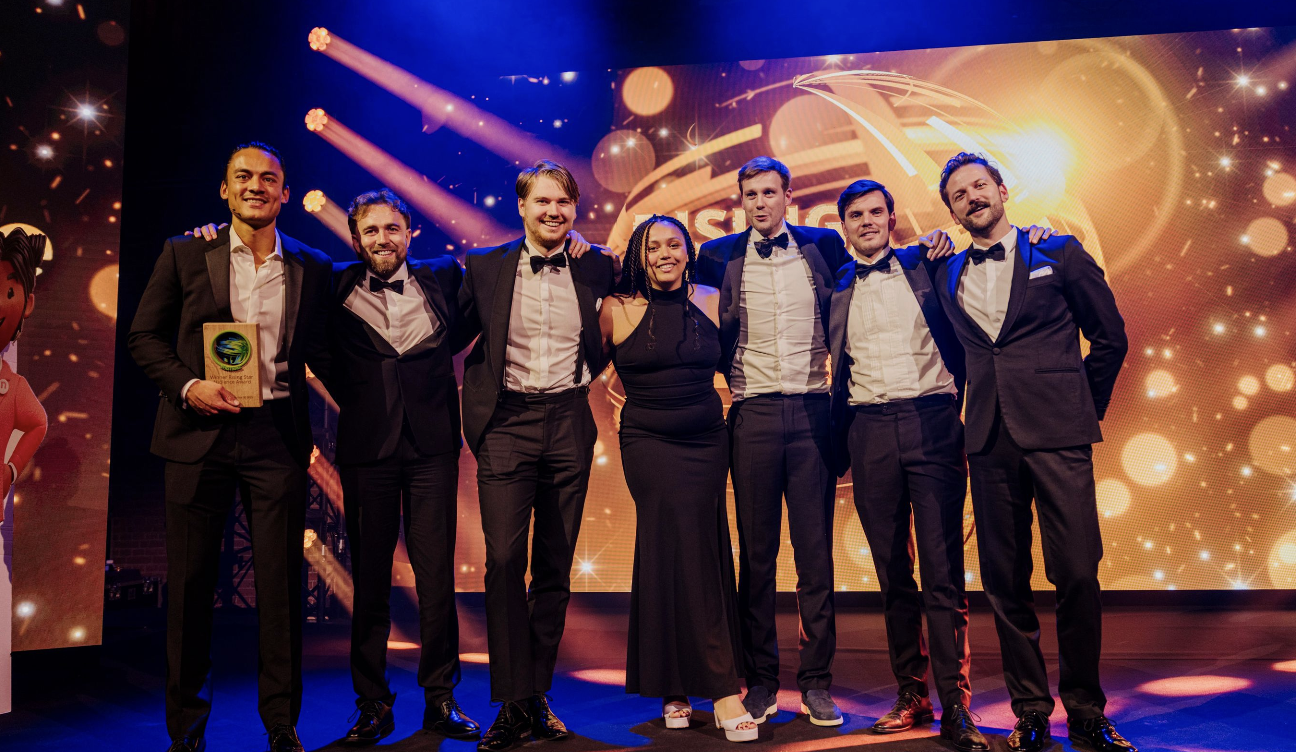 Neople naar huis met publieksprijs Deloitte Rising Star Award 2025