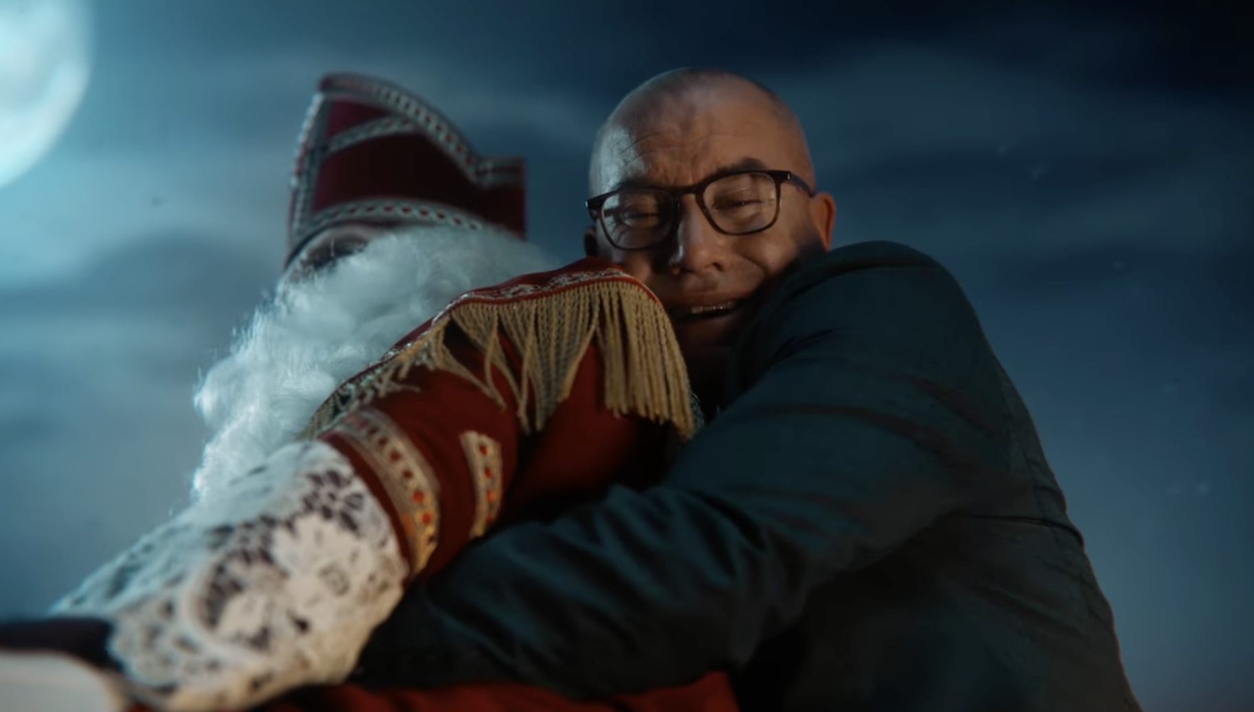 Supermarktmanager Daan ontmoet Sinterklaas in nieuwe AH-campagne