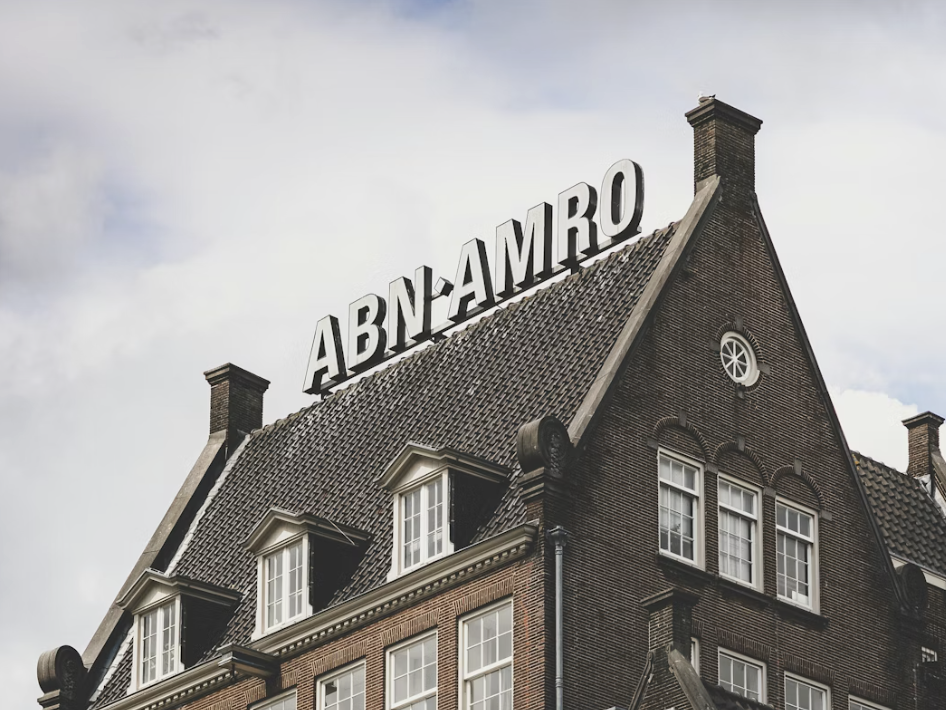 ABN Amro ontslaat komende jaren vijfduizend medewerkers