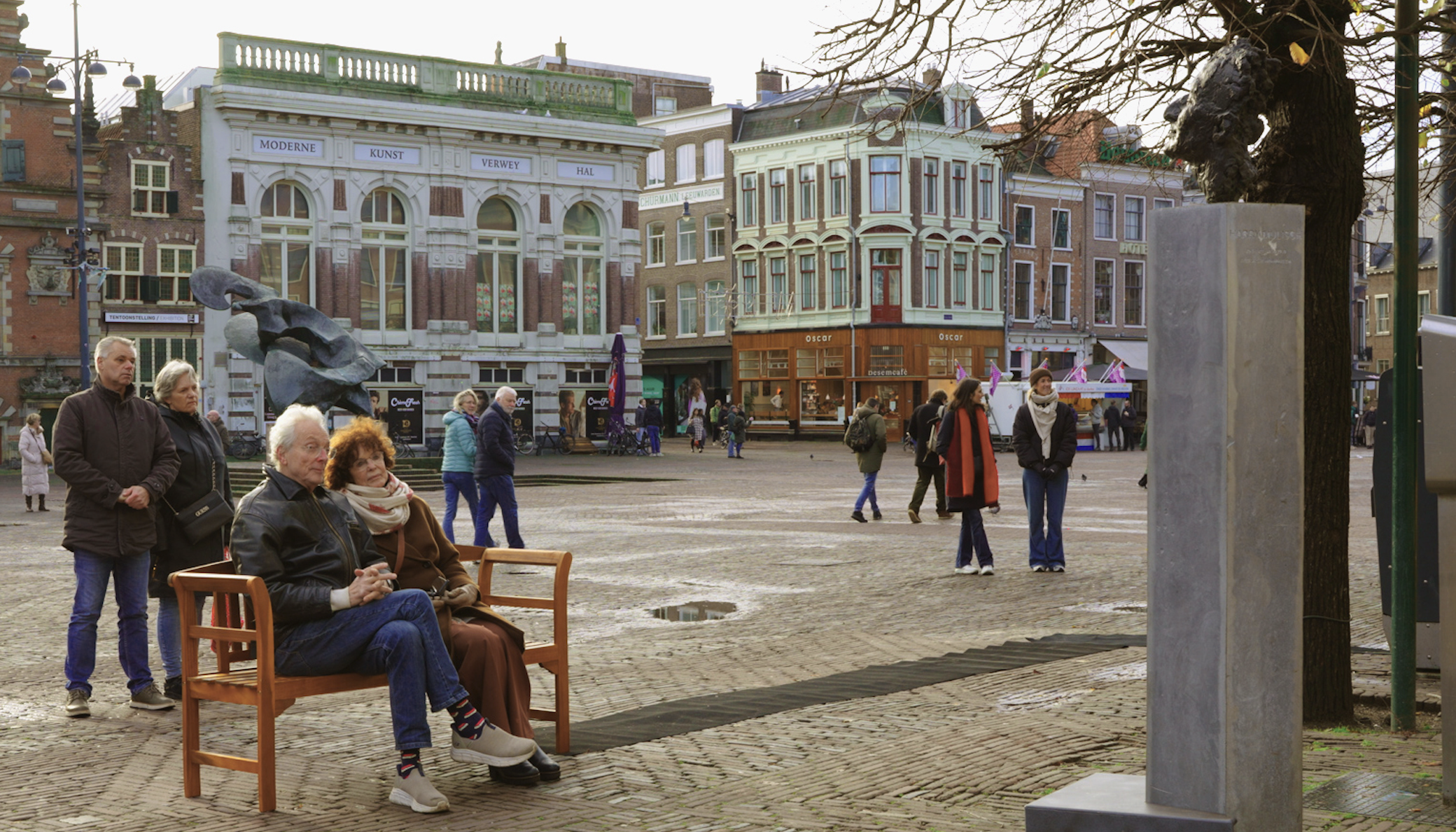 The Family lanceert 'Blijf lezen' campagne met stem Harry Mulisch