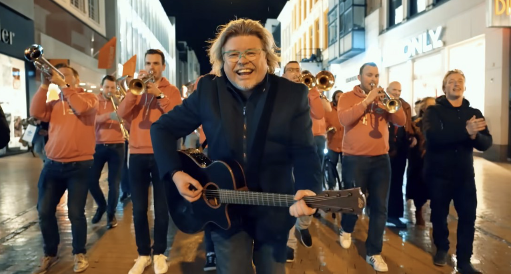 René Karst bovenaan in 'TV Oranje Top 1000'