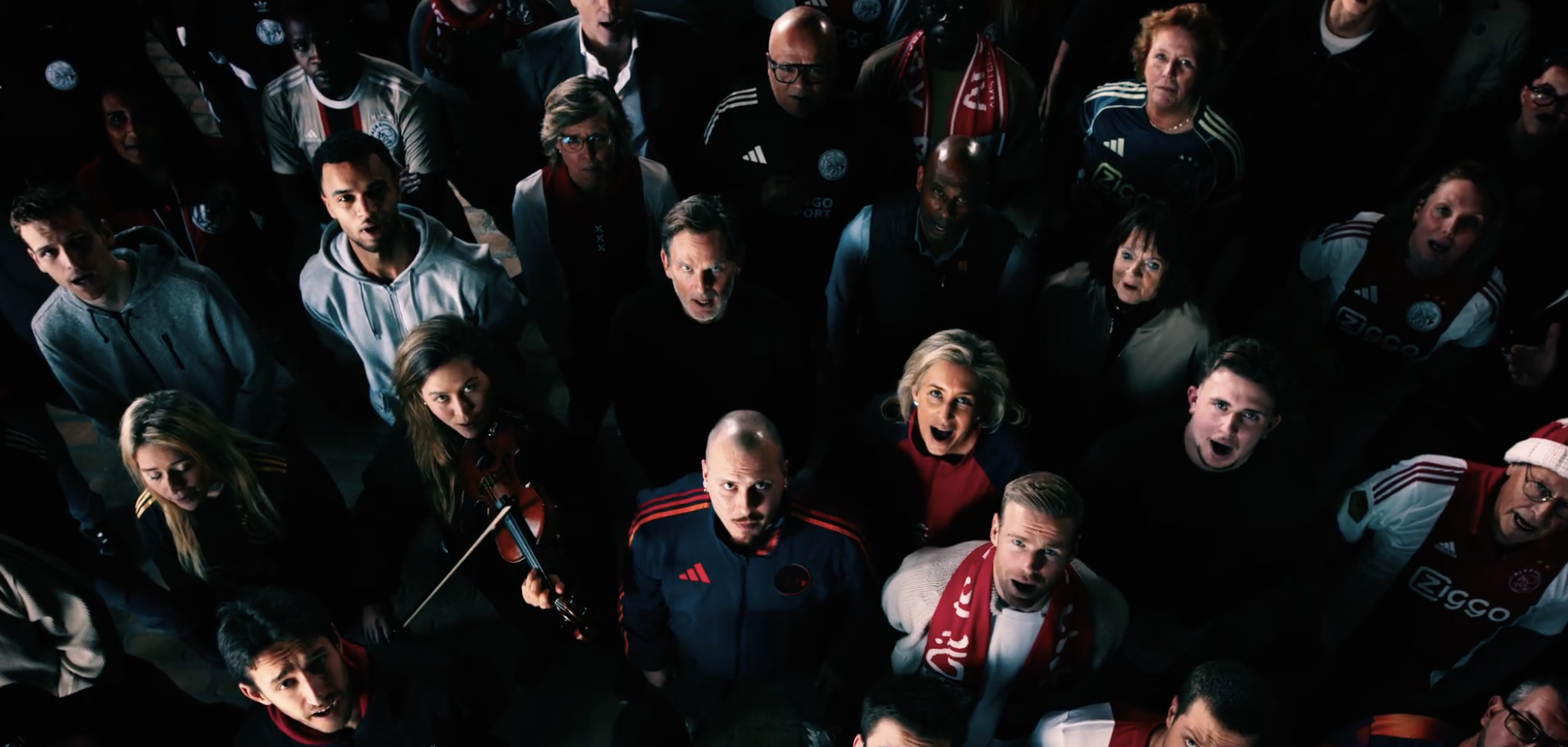 Ziggo en Ajax brengen 'Dit is mijn club' opnieuw uit