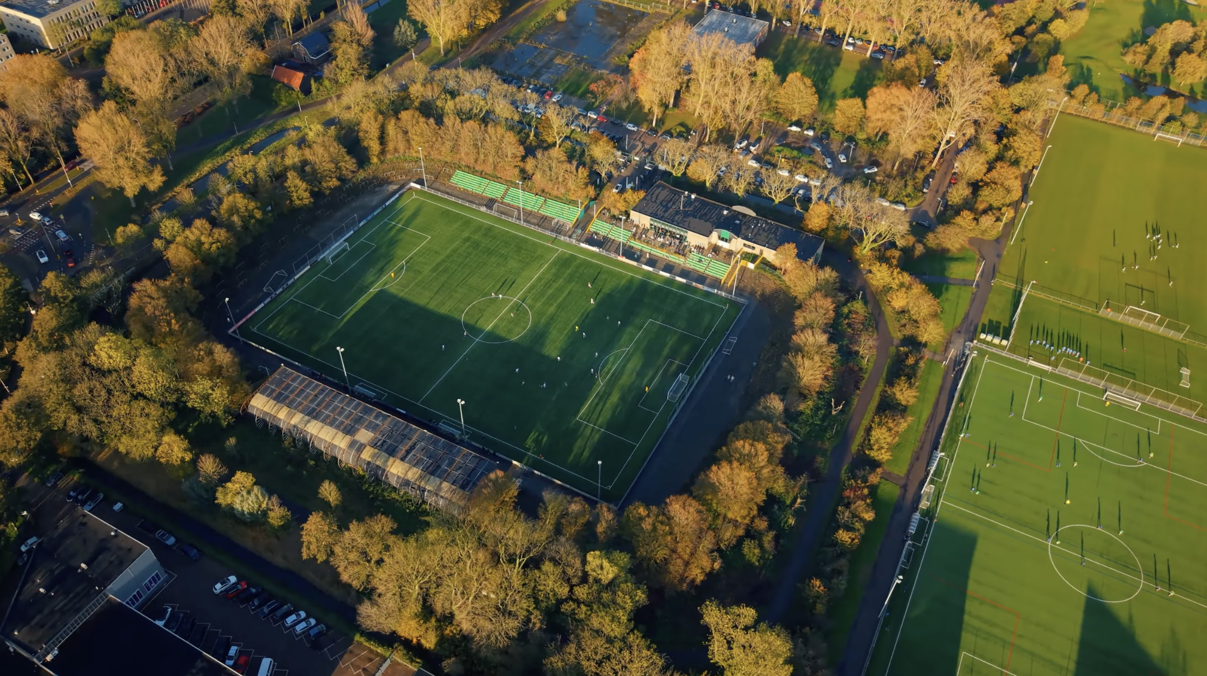 Europa's eerste outdoor-netwerk langs sportvelden