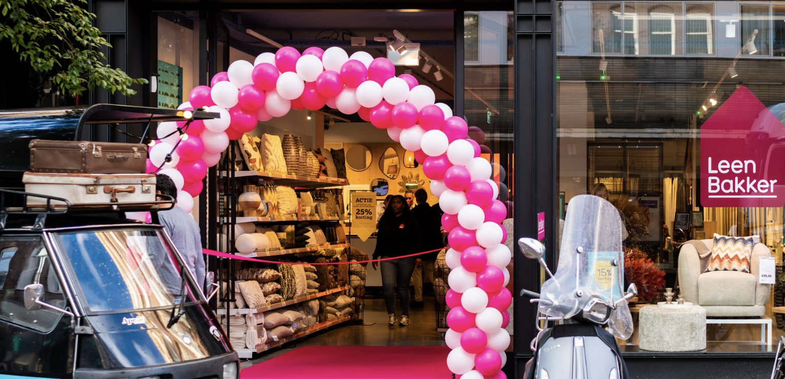 Leen Bakker en Kwantum in Duitse handen