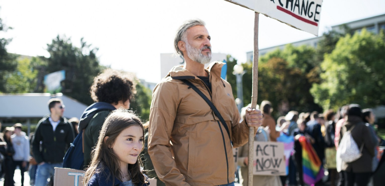 Toekomstpessimisme groeit, Nederlander zoekt houvast in vertrouwde kringen