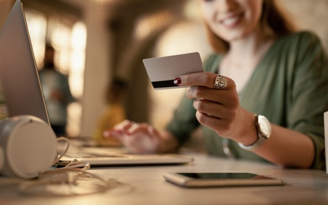 Hogere conversie webshops dankzij 'Click to Pay' ICS