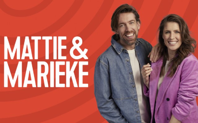 Qmusic zet Mattie & Marieke zonder klok in strijd rond zomertijd