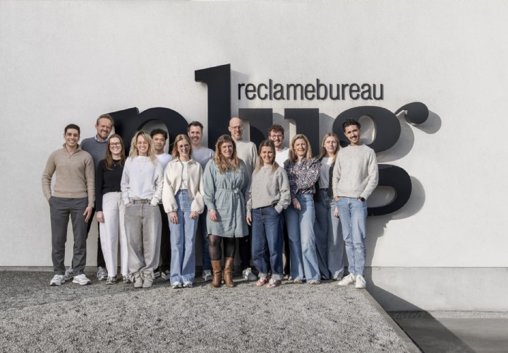 Plug viert 25 jaar branding: "Een sterk merk bouwen blijft mensenwerk"