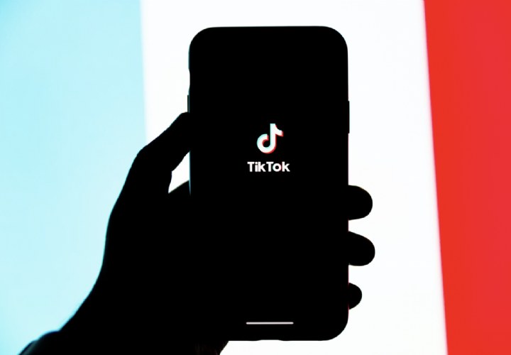 Verslavende functies bezorgen TikTok mogelijk miljardenboete