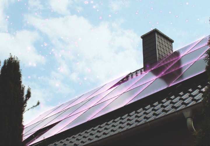 Zand op je zonnepanelen: niet wegvegen!