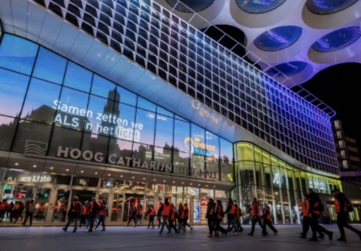 Duizenden deelnemers halen in 5 jaar ruim 5 miljoen euro op tijdens ALS Sunrise Walk