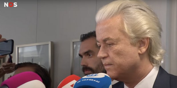 NPO wijzigt programmering na coalitiecrisis
