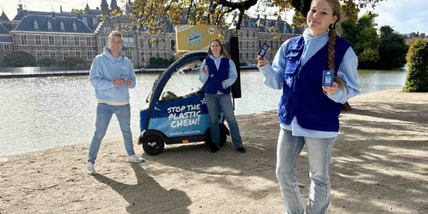 BenBits zamelt handtekeningen in voor petitie tegen plastic in kauwgum