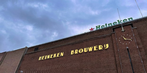 Heineken schrapt wederom honderden banen vanwege digitalisering